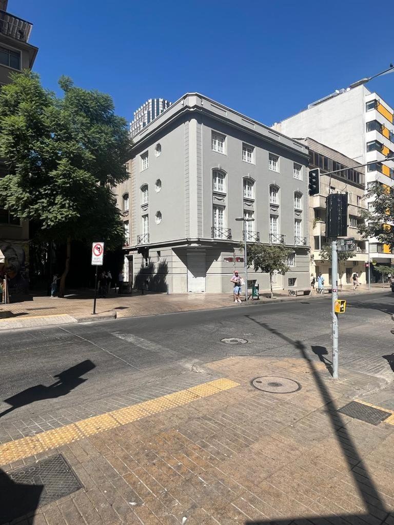 Hom I Comodo Y Luminoso Depto En Centro Santiago